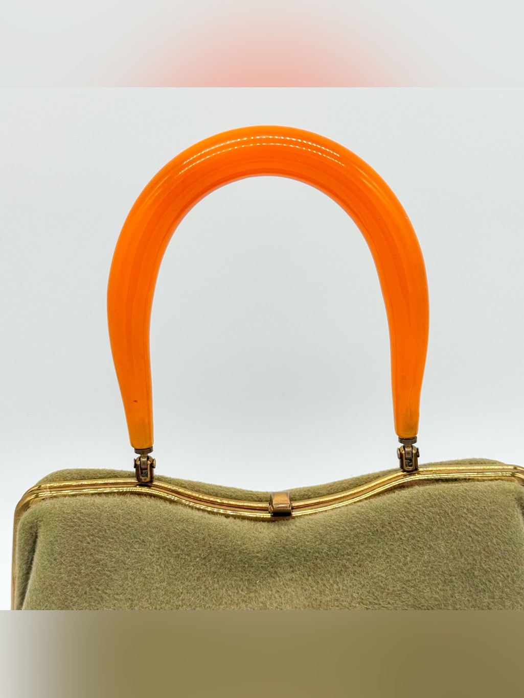 Vintage Morris Moskowitz Mm Olive Green Felt Handbag Orange Lucite Handle Mcm — image 6 of 8